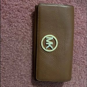 michael kors wallet